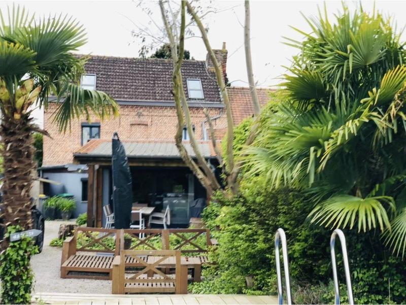 Maison - 181 m² - 7 pièces