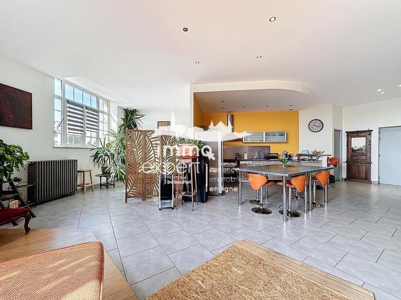 Appartement - 104 m² - 3 pièces