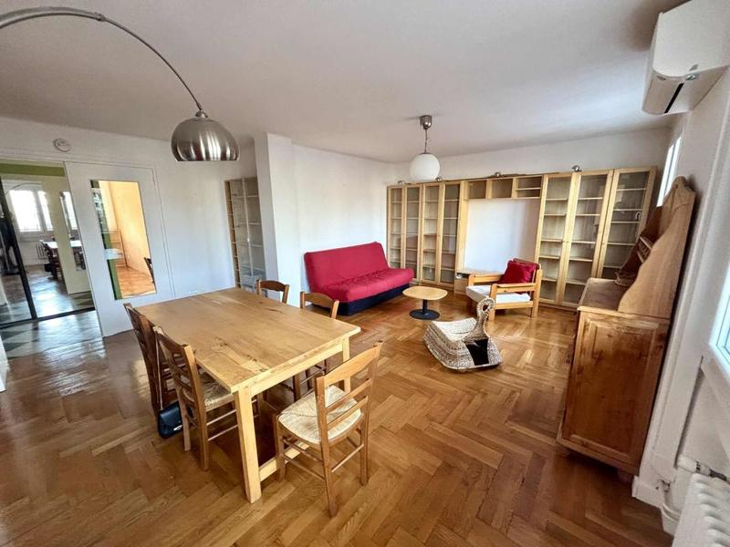 Appartement - 83 m² - 3 pièces