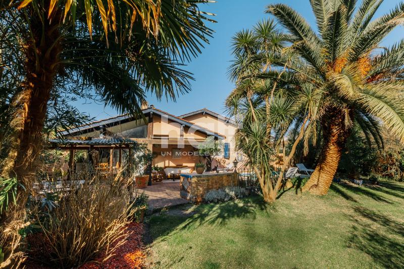 Maison - 170 m² - 6 pièces