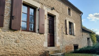 Maison en pierre - 95 m² - 4 pièces