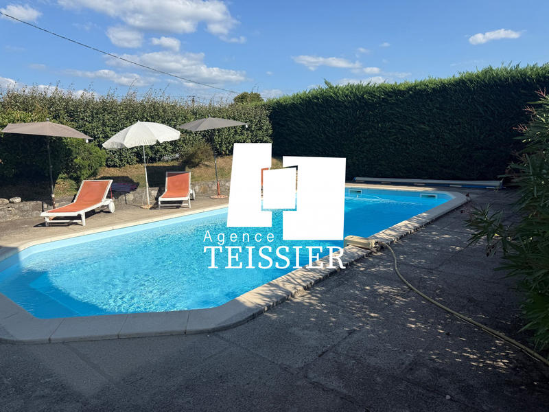 Maison - 184 m² - 5 pièces