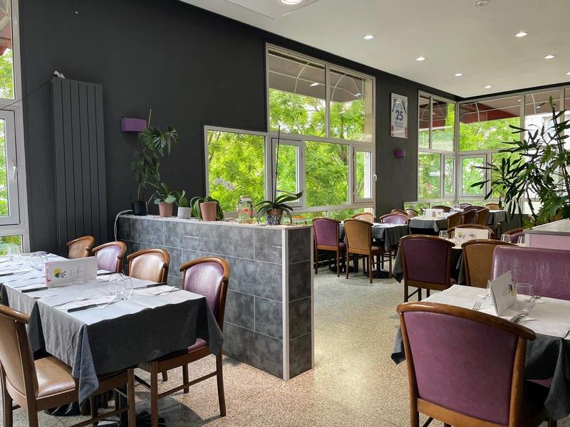 Fonds de commerce - Hôtellerie / Restauration - 147 m²