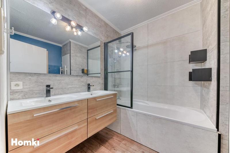 Appartement - 83 m² - 4 pièces