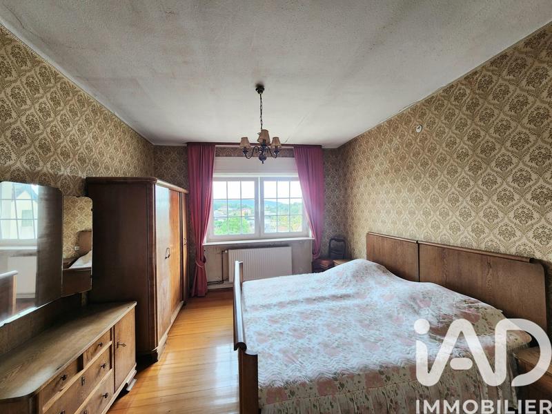 Maison - 212 m² - 8 pièces