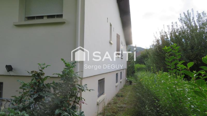 Propriété - 123 m² - 8 pièces