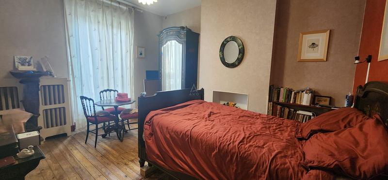 Appartement bourgeois - 104 m² - 4 pièces