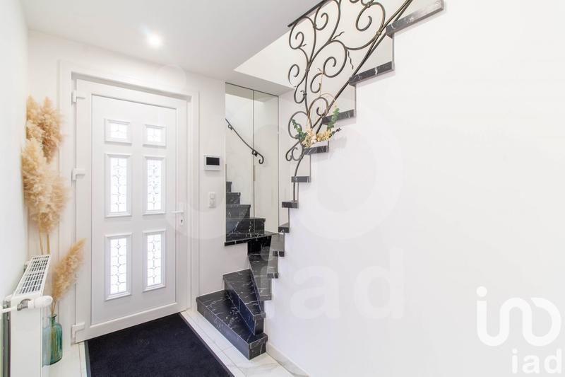 Maison - 170 m² - 6 pièces