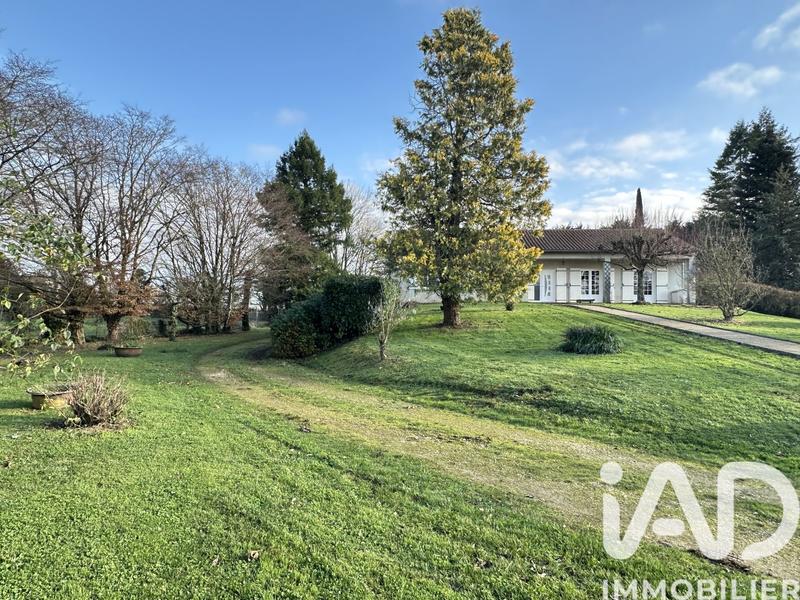 Maison - 140 m² - 5 pièces