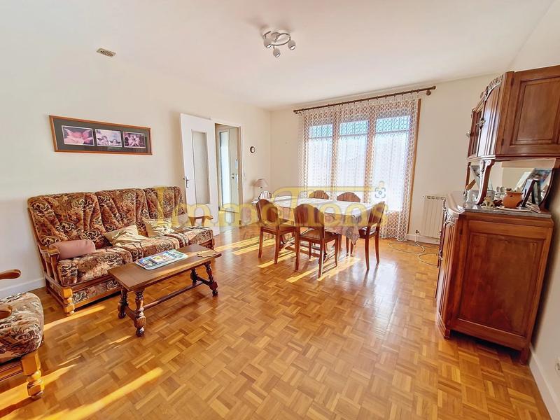 Maison - 135 m² - 6 pièces