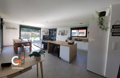 Maison - 150 m² - 6 pièces