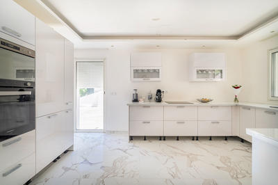 Maison - 210 m² - 7 pièces