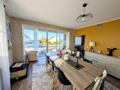 Maison - 146 m² - 6 pièces