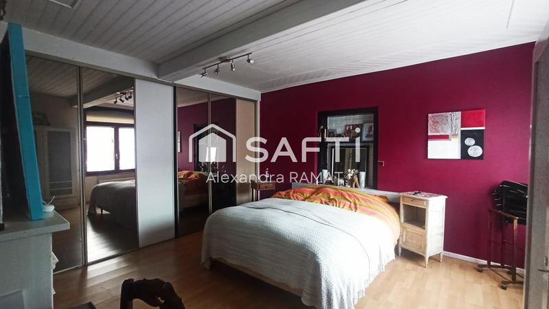 Maison de village - 225 m² - 7 pièces