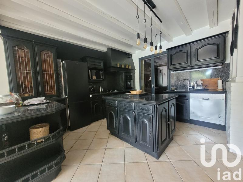 Maison - 195 m² - 7 pièces