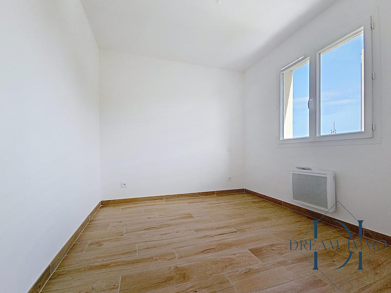 Villa - 90 m² - 4 pièces