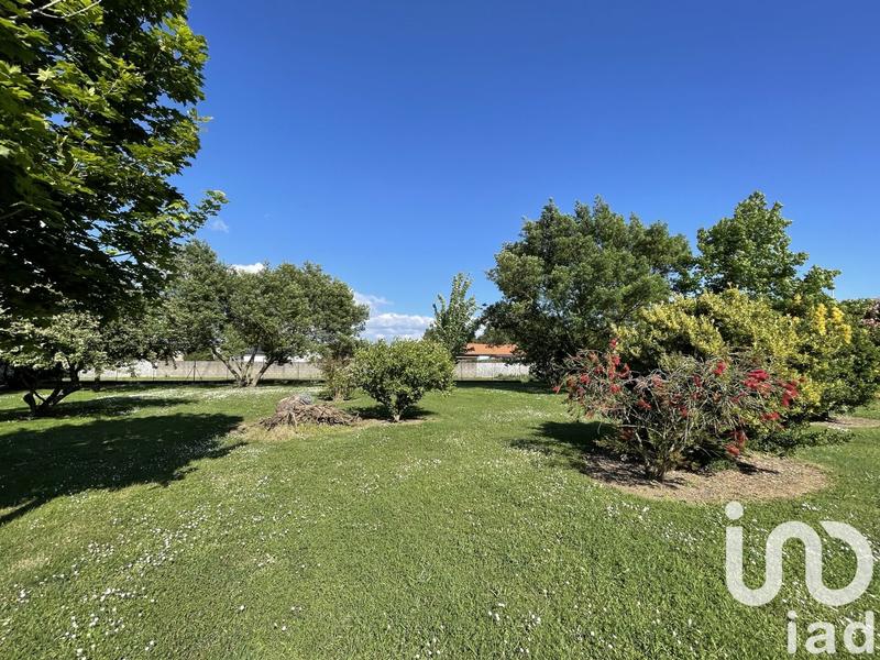 Maison - 219 m² - 8 pièces