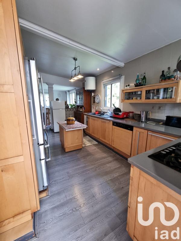 Maison - 200 m² - 6 pièces