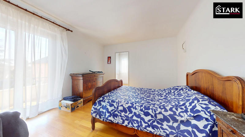 Maison - 170 m² - 7 pièces