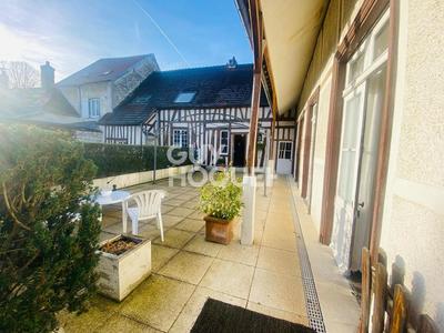 Immeuble - 740 m² - 15 pièces