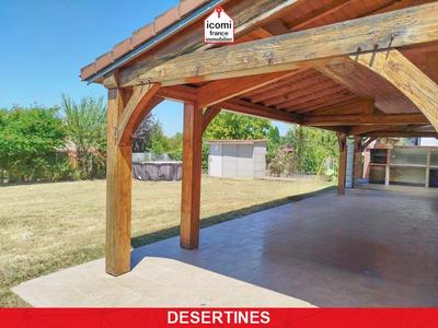 Maison - 180 m² - 6 pièces