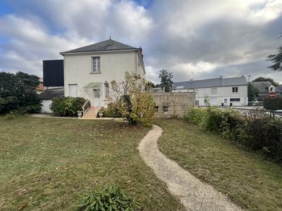 Maison - 126 m² - 8 pièces