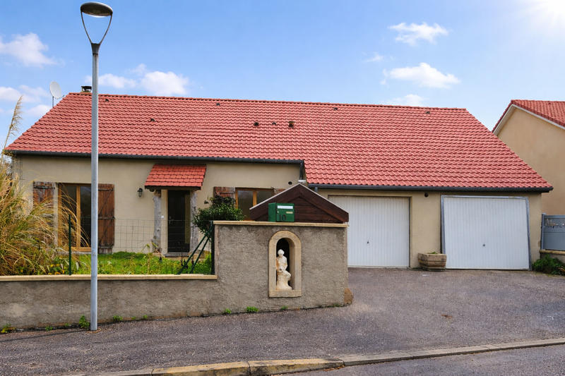 Maison - 96 m² - 5 pièces