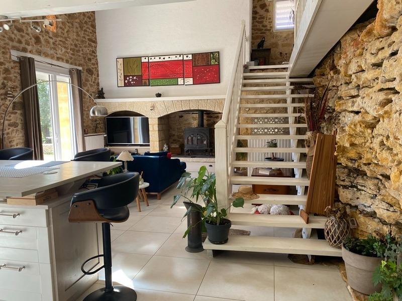 Propriété - 570 m² - 11 pièces