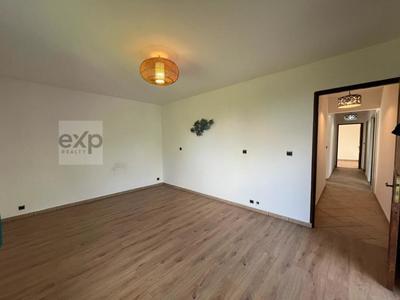 Propriété - 230 m² - 6 pièces