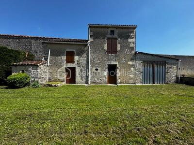 Maison de village - 71 m² - 4 pièces