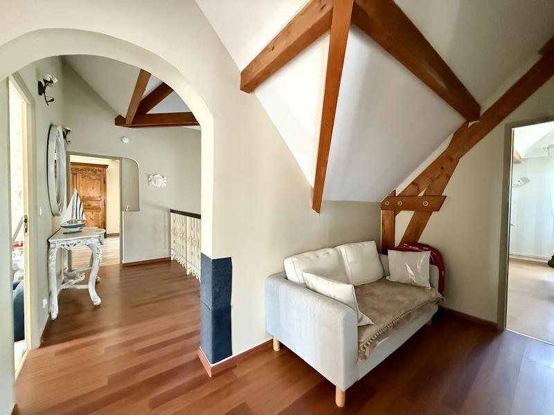 Maison - 184 m² - 7 pièces