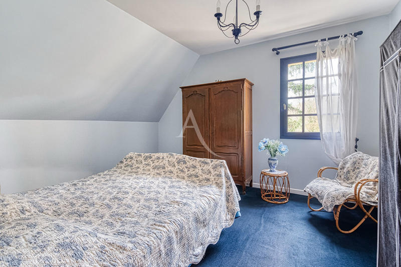 Maison - 148 m² - 8 pièces