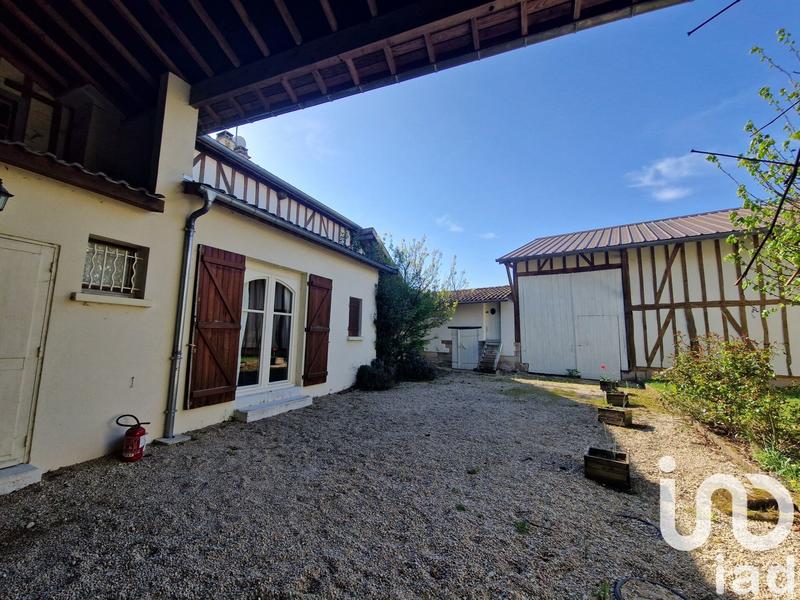 Maison de village - 235 m² - 6 pièces