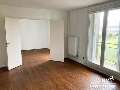Appartement - 93 m² - 5 pièces