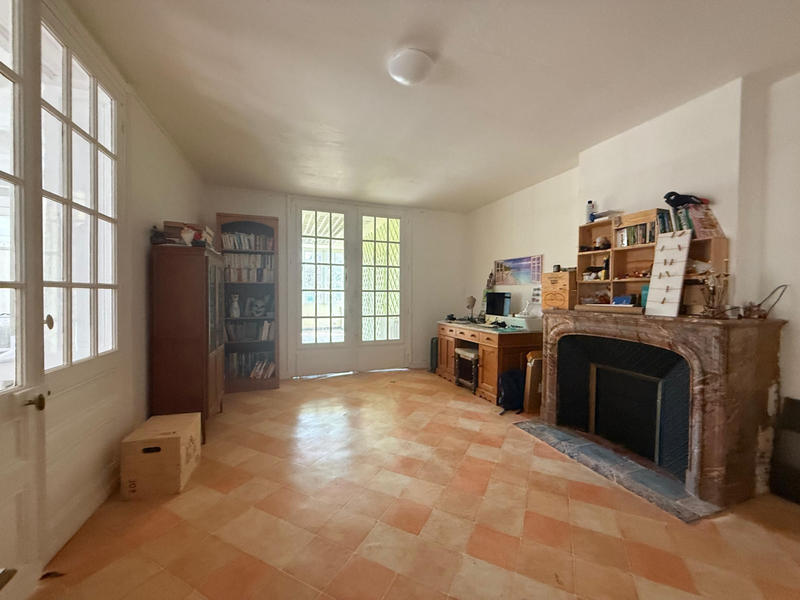 Maison - 512 m² - 11 pièces