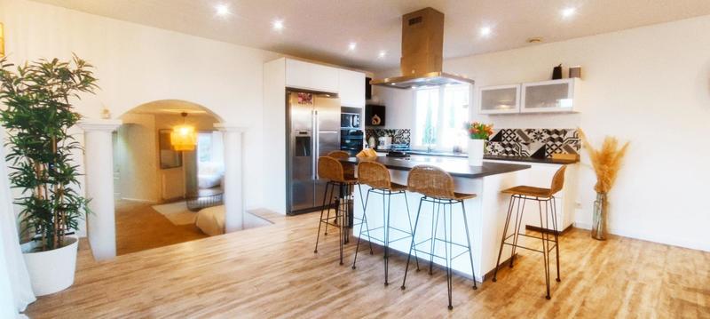 Maison - 135 m² - 5 pièces