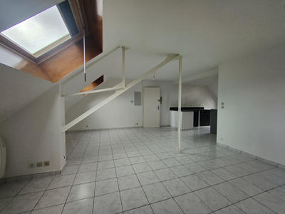 Appartement - 93 m² - 6 pièces