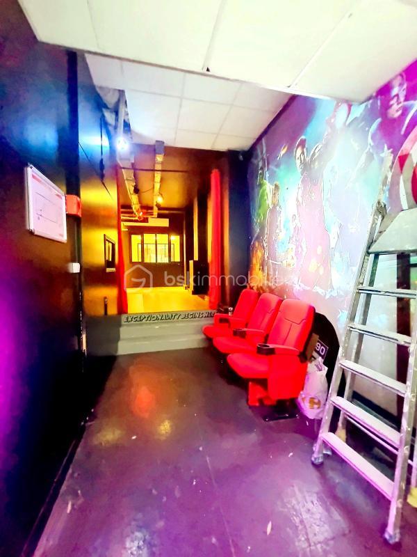 Bureau - 243 m² - 4 pièces