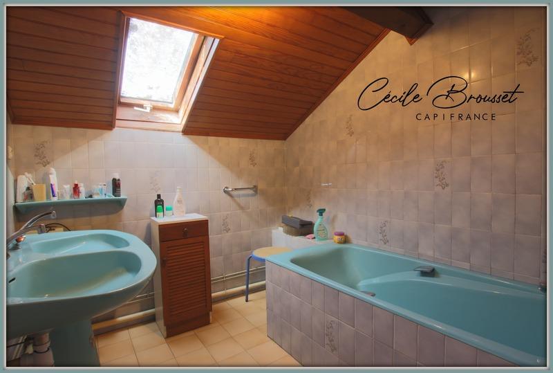 Maison - 236 m² - 13 pièces