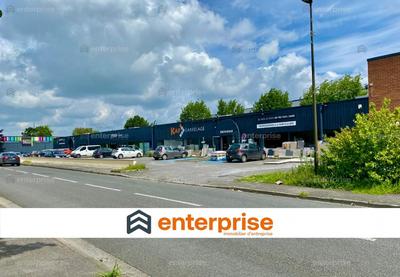 Local commercial - 864 m²