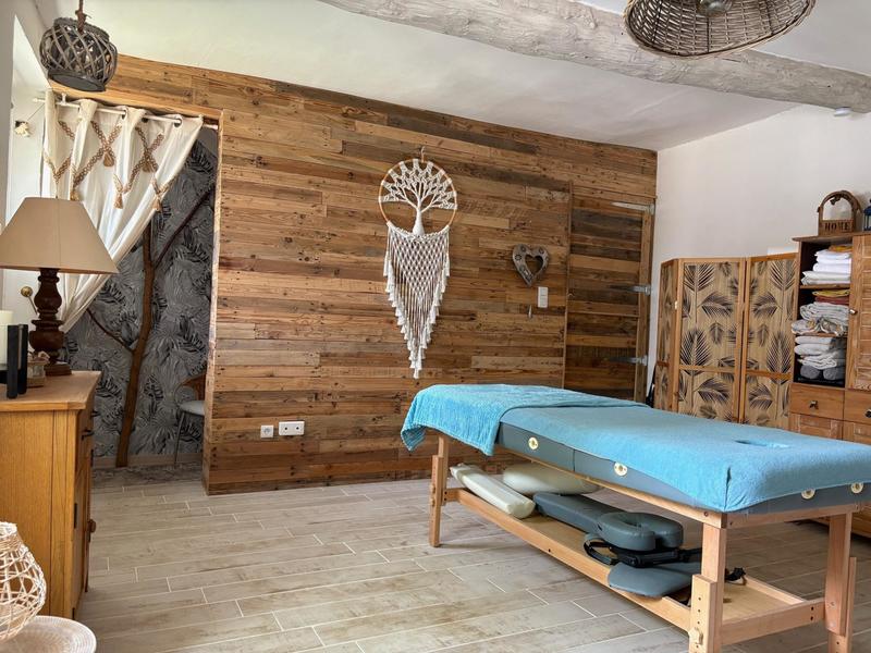 Maison - 210 m² - 6 pièces