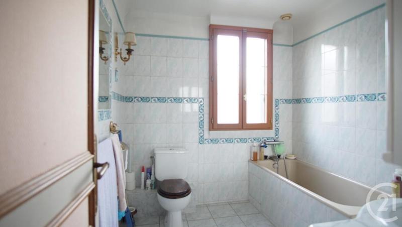 Pavillon - 101 m² - 5 pièces