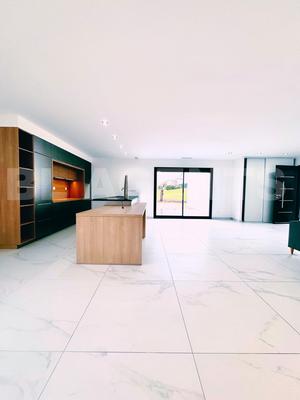 Maison contemporaine - 120 m² - 4 pièces