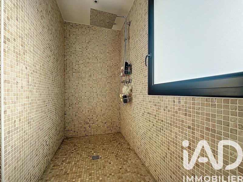 Maison - 170 m² - 7 pièces