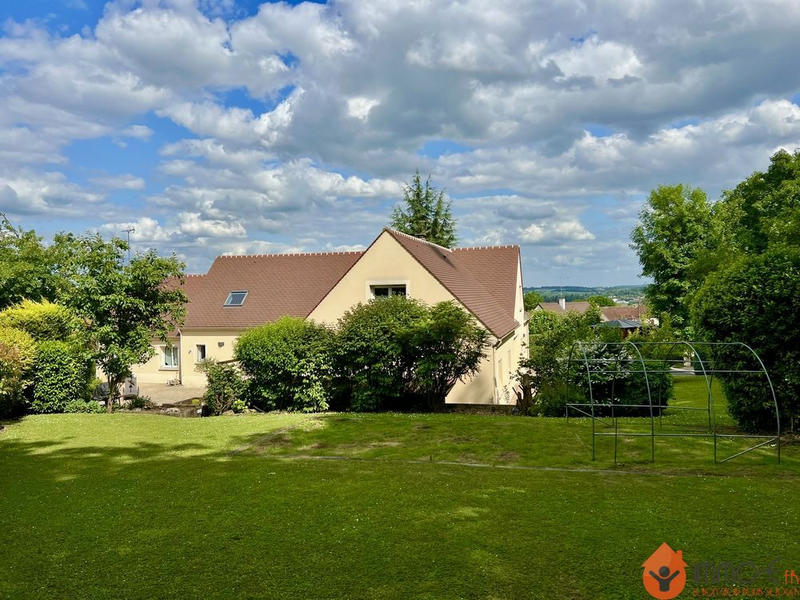 Maison - 296 m² - 7 pièces