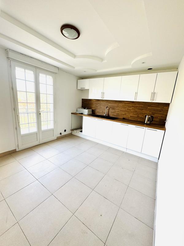 Maison - 150 m² - 8 pièces