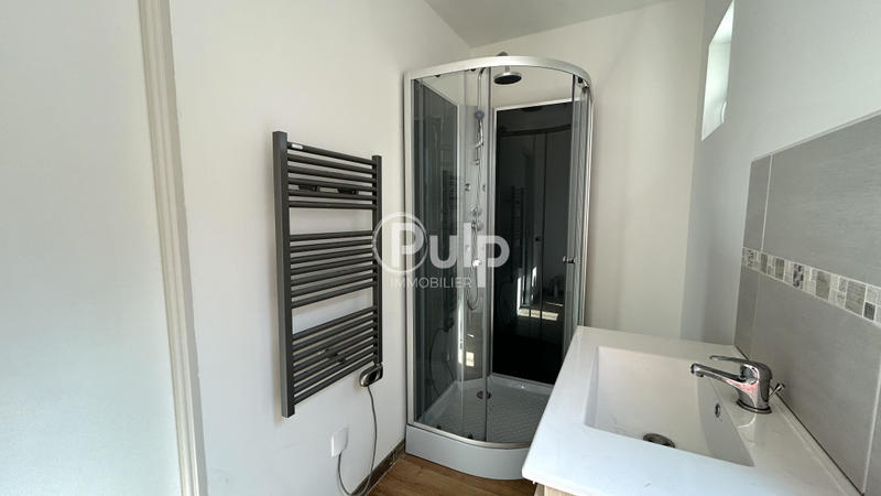 Immeuble - 205 m² - 10 pièces