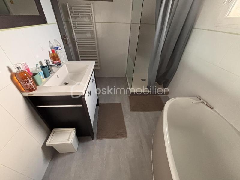 Maison traditionnelle - 140 m² - 6 pièces