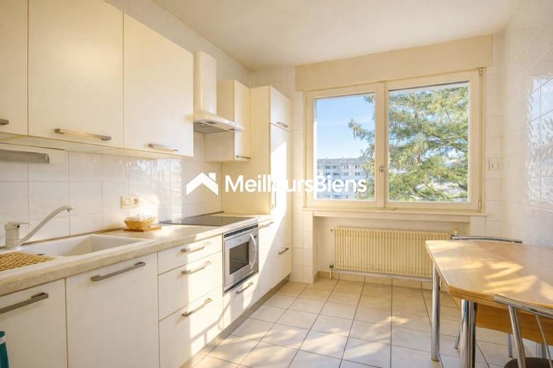 Appartement - 95 m² - 4 pièces