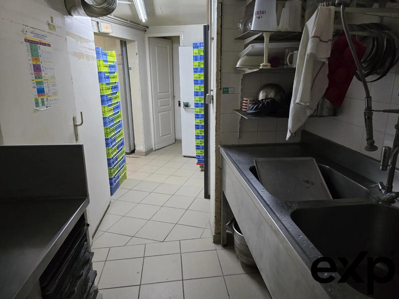 Fonds de commerce - 140 m²